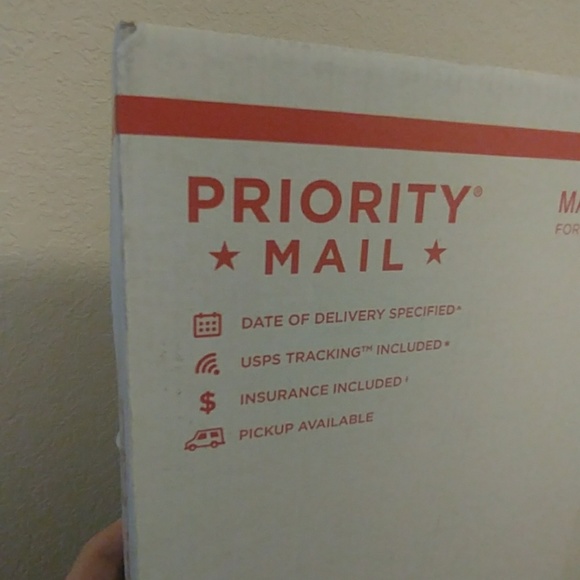 Meet your Posher, Kim - Picture 1 of 2